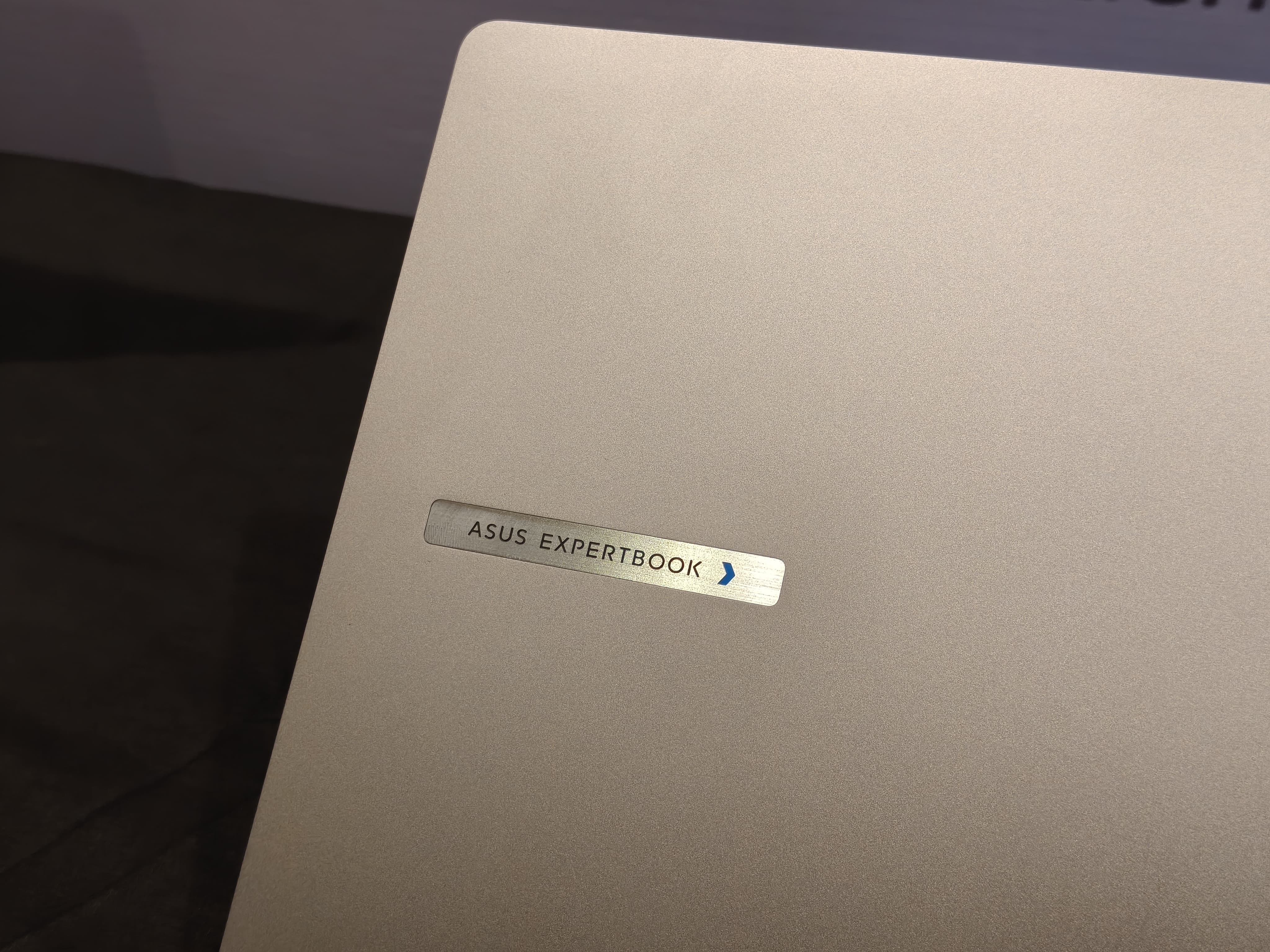 Laptop &amp; PC Bisnis Asus Makin Gampang Dicari, Speknya Kelas Militer